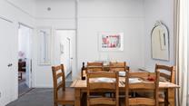 Plan the day ahead over a delicious breakfast at the spacious dining table!