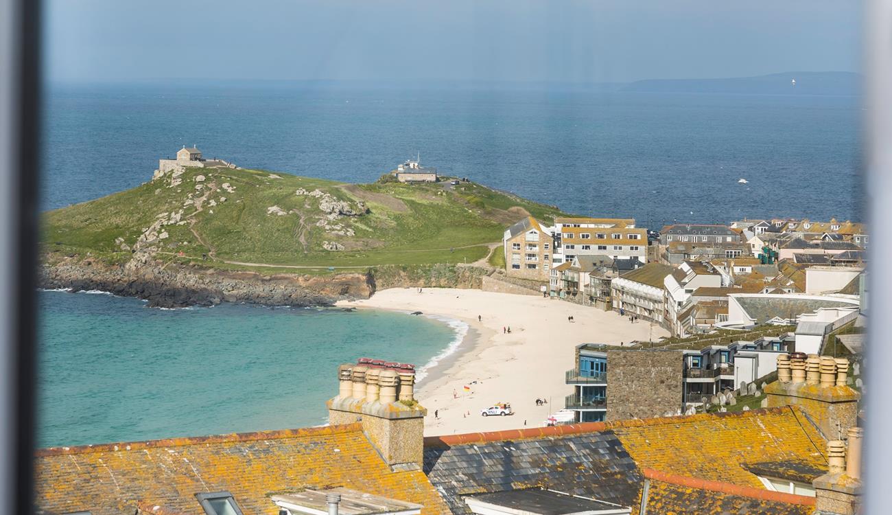 Island View certainly lives up to its name!