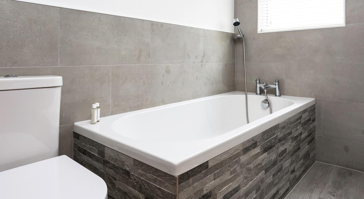 Run yourself a relaxing bath and unwind in the bubbles.