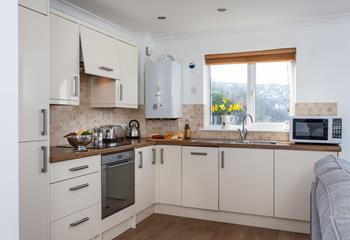 Elegantly finished, the stylish kitchen has all you need for your stay at Carrack Gladden. 
