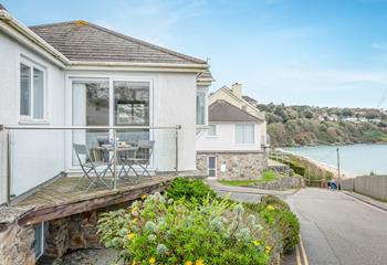 Just down the road from Carrack Gladden is the stunning Carbis Bay beach. 