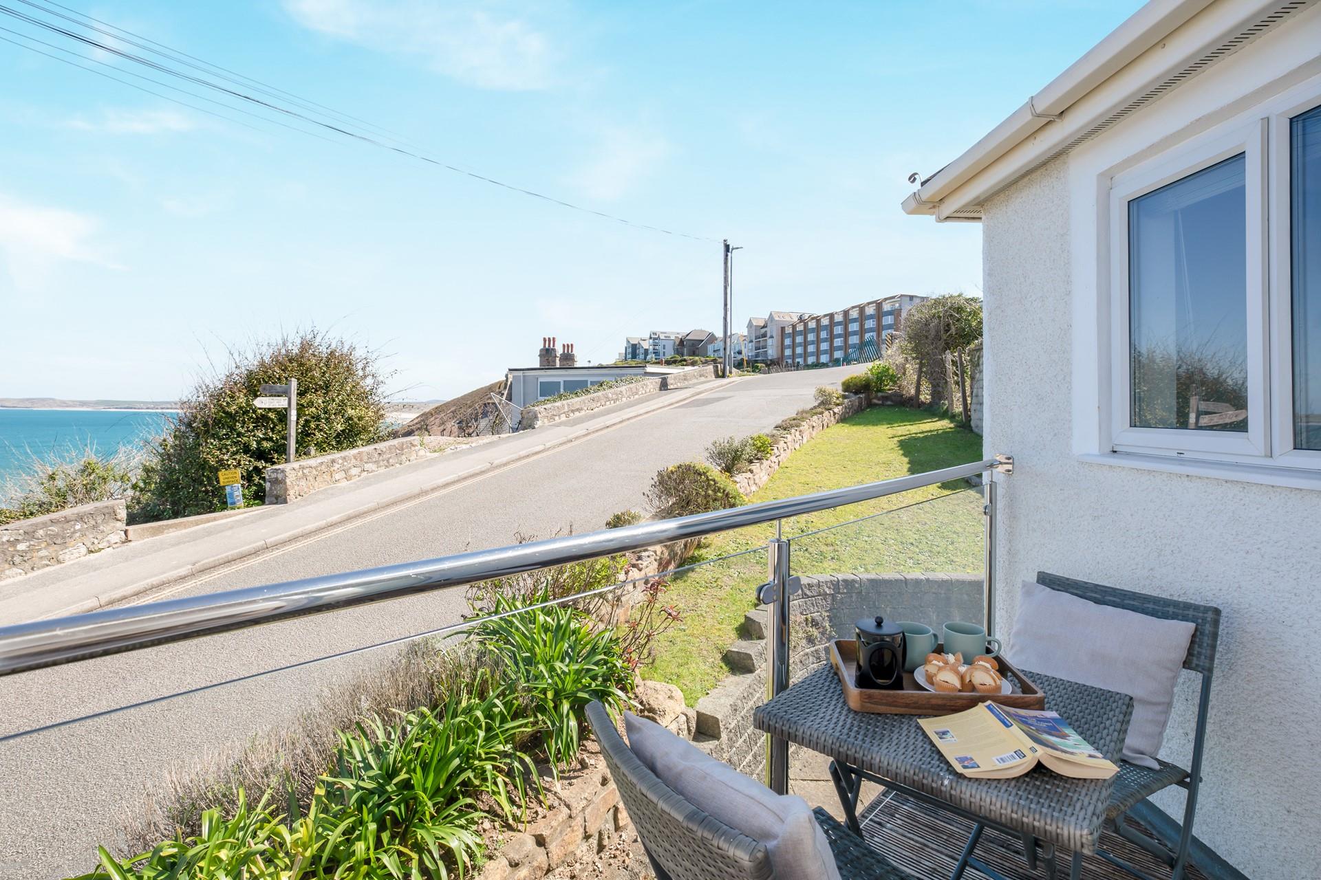 Find yourself just a short stroll from Carbis Bay beach.