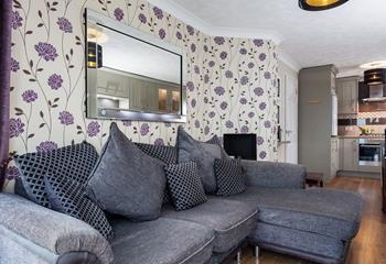 Sink into the sumptuous sofa at the end of a long day exploring all that Carbis Bay and St Ives have to offer. 