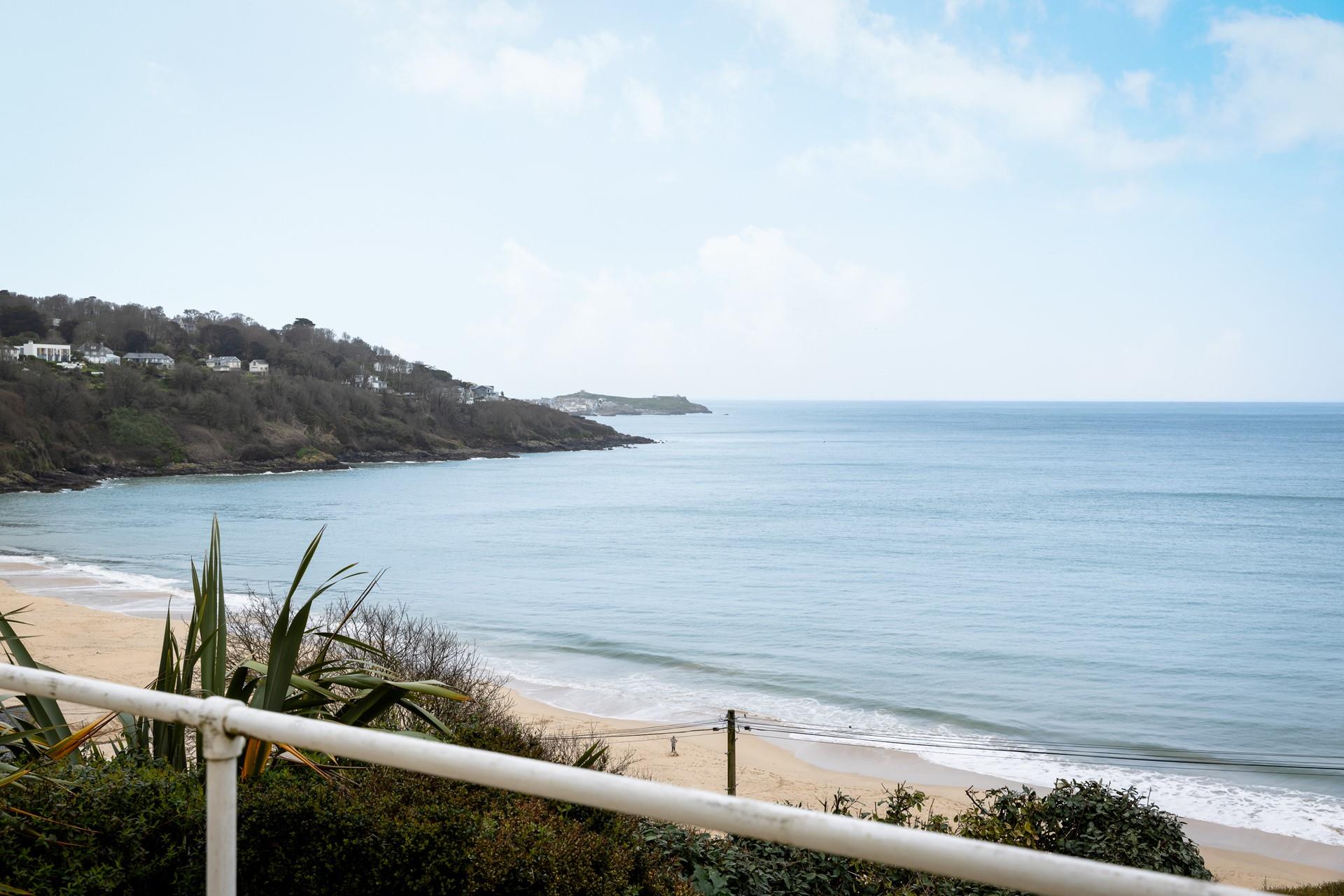 Wake up and watch the ocean with your morning coffee.