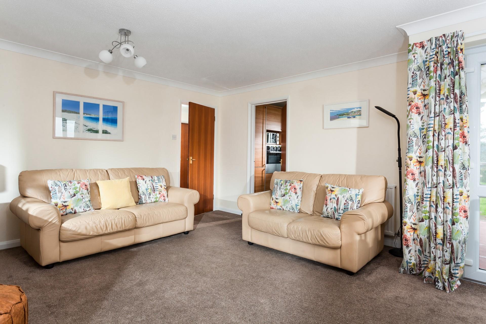 Sit and stare at the stunning sea views from your window. In the winter it's the perfect place to cosy up and storm watch!