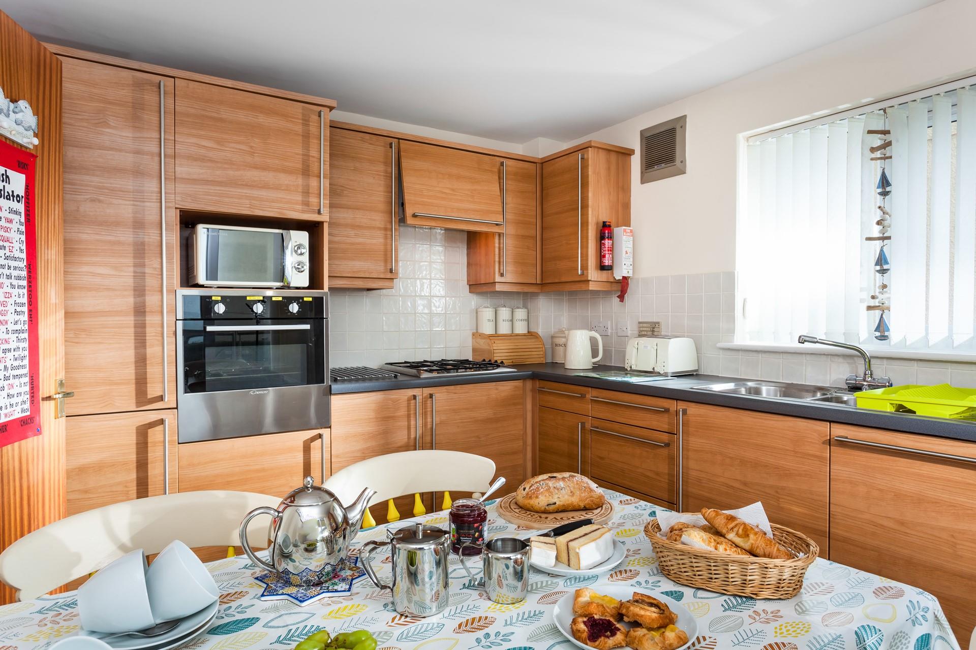 Indulge in a cooked breakfast before heading out to wander the cobbled streets of St Ives.