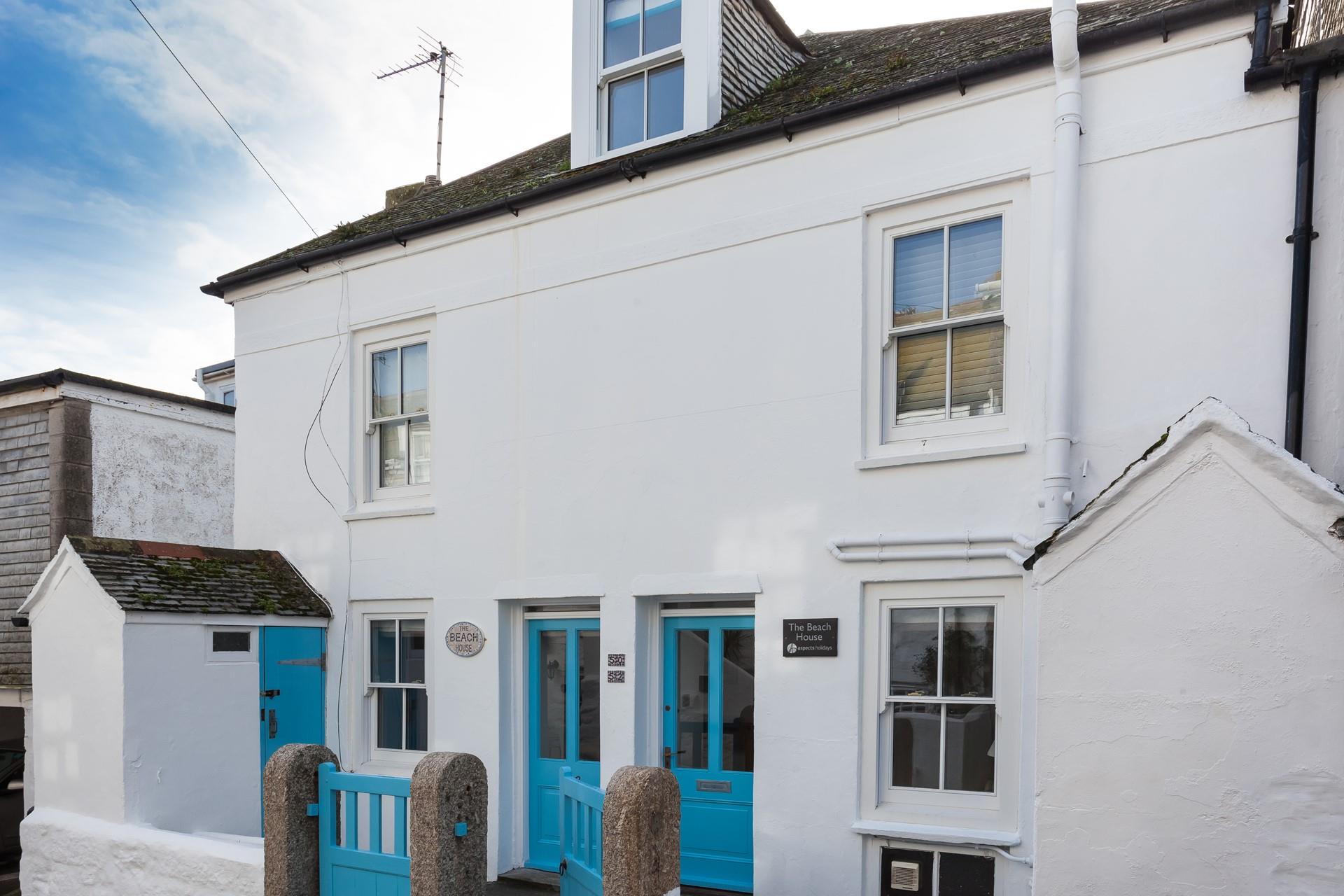 The Beach House, St Ives, Downalong Aspects Holidays