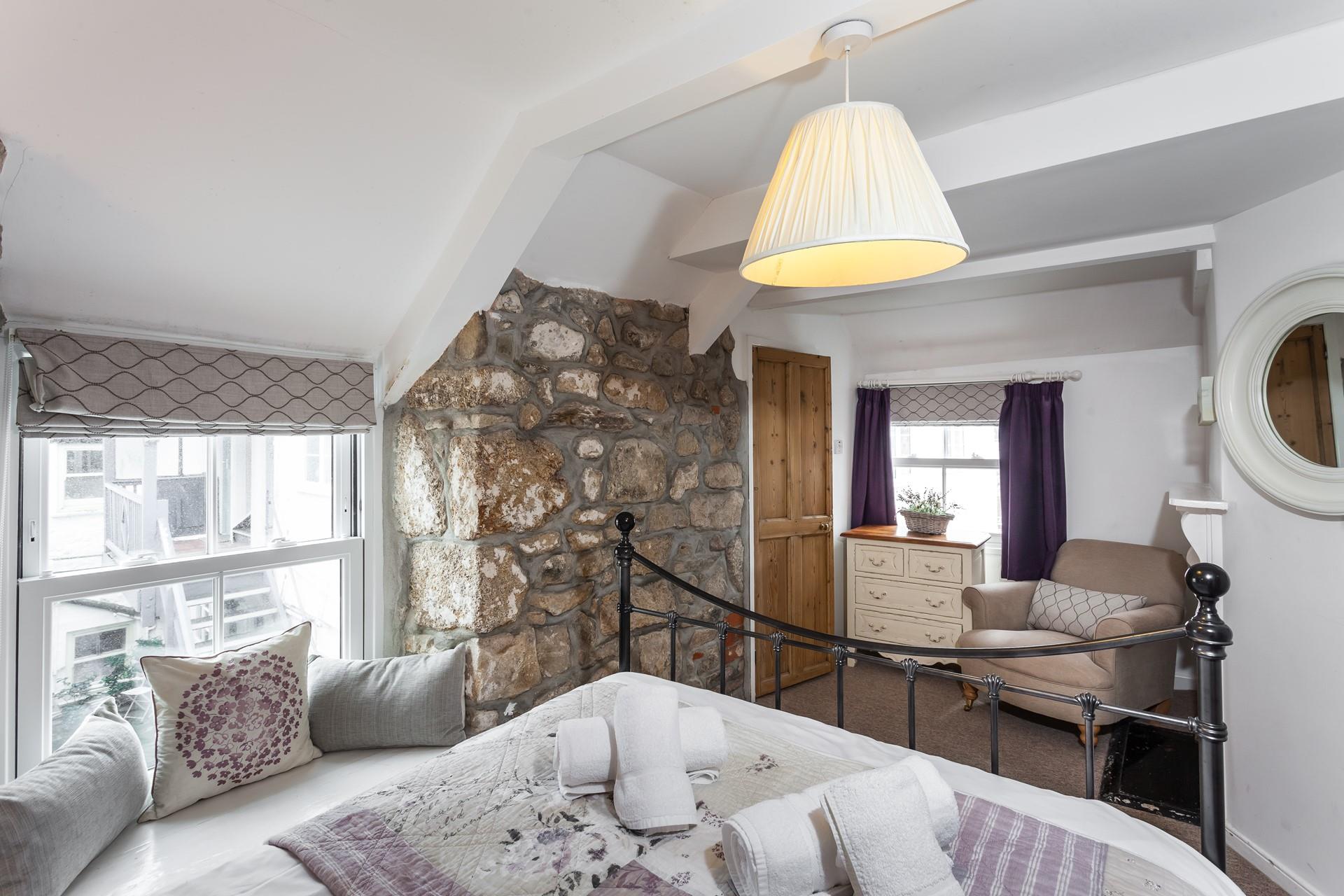 Cosy and comfortable, this bedroom 3 exudes charm.