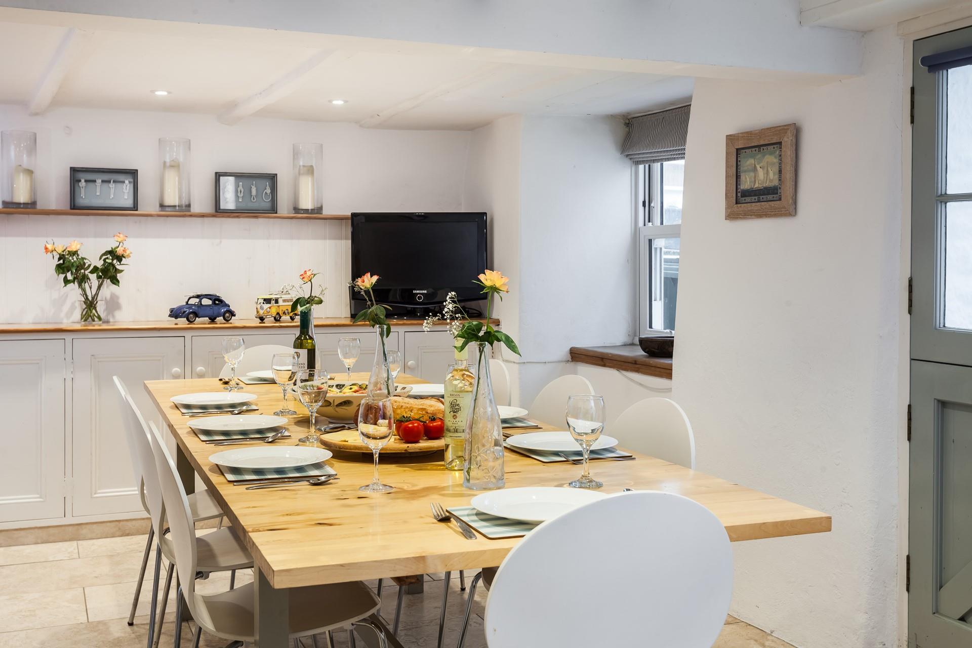 The stable door leads to the rear yard and has access to Back Road East.