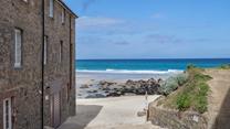 Living up to its name, you are steps from the beautiful Porthmeor beach.
