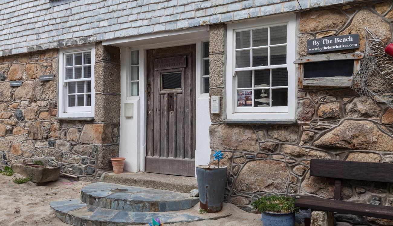 This apartment is perfect if you intend to spend your days on the beach.