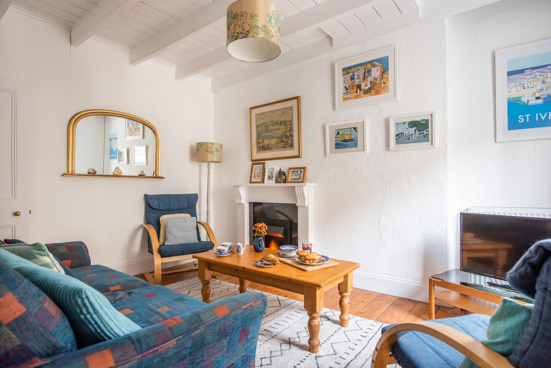 Interesting works of art line the walls, nodding towards St Ives' rich artistic heritage. 