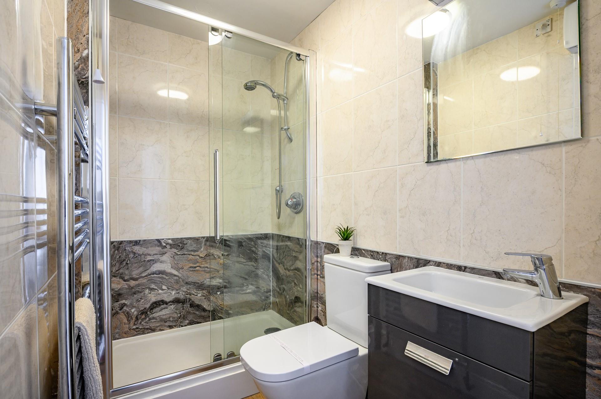 Wash off sandy toes and salty hair after a day on the beach.