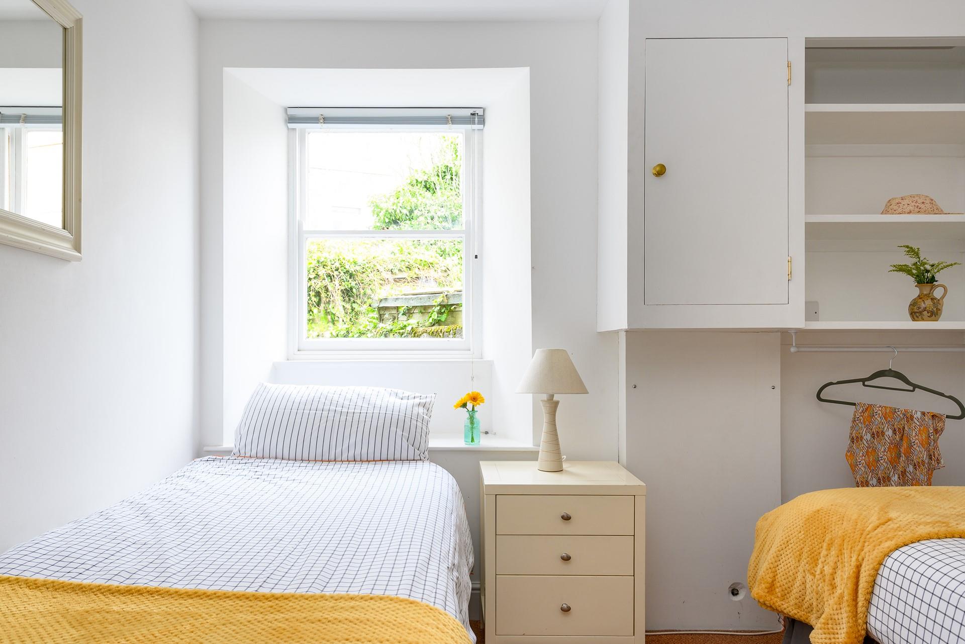 Sleeping 4, High Tide is perfect for a family-friendly holiday.