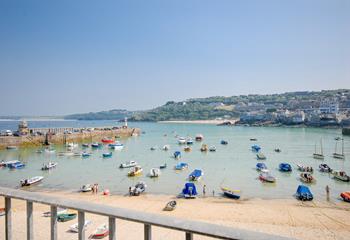 High Tide, The Wharf, Sleeps 4 + cot, The Wharf.