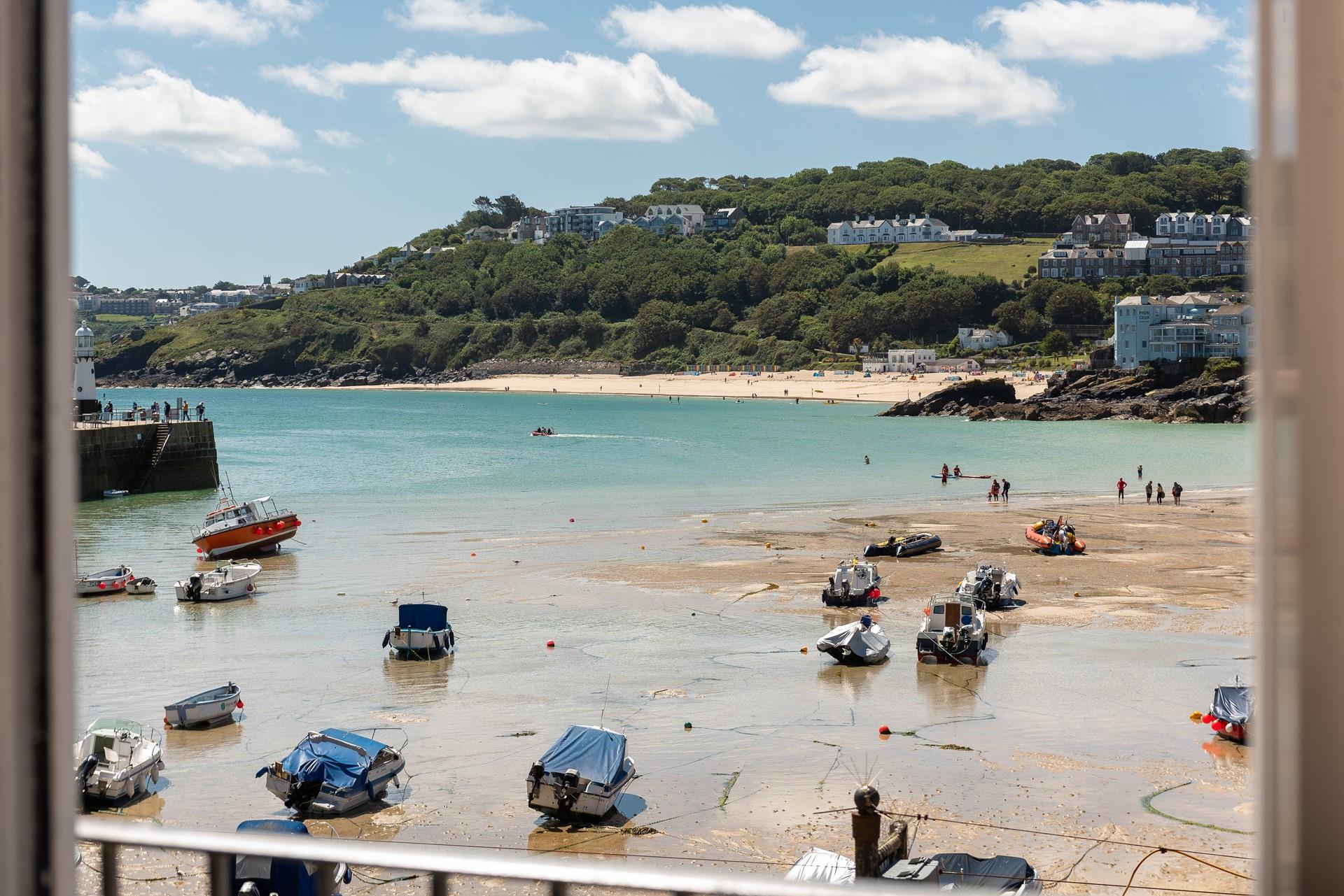 Watch the comings and goings of the harbour from the comfort of your apartment.