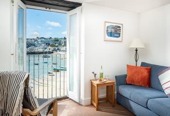 Low Tide, The Wharf, Sleeps 4 + cot, The Wharf.