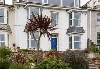 Ideally located, you can be in the centre of St Ives in minutes.