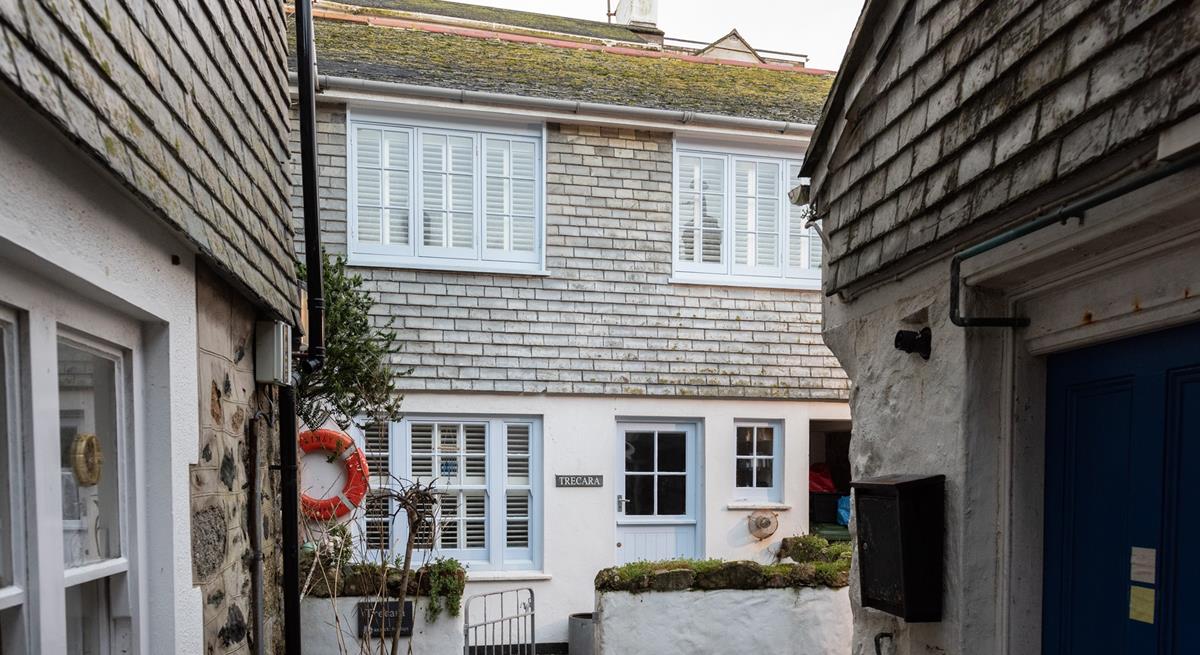 You are in an ideal location for exploring the cobbled streets of St Ives.