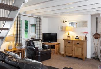 After a busy day exploring Carbis Bay and St Ives, pop your feet up and relax on the comfortable sofas. 