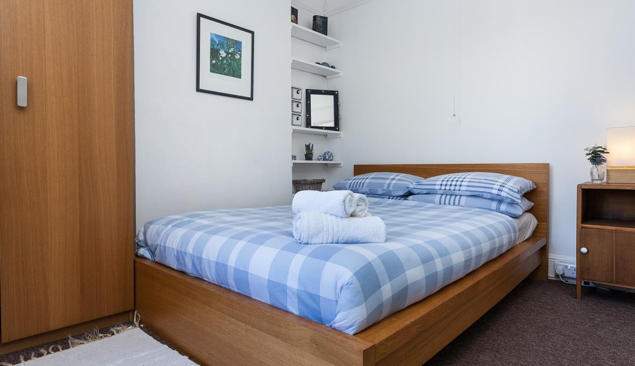 Tuck yourself into the double bed and drift into a dreamy night's sleep.