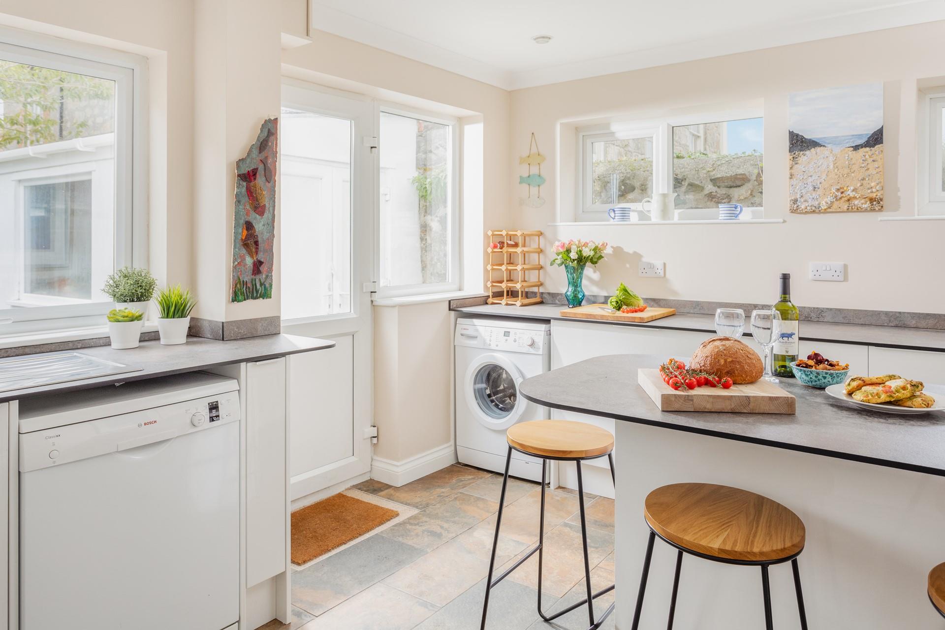 Sit around the breakfast for and indulge in a hearty breakfast before heading out for the day.