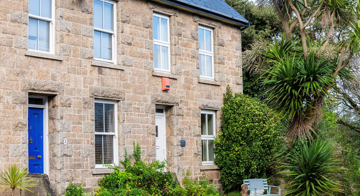 Located just a short walk from all the shops and beaches in the town, this property is the perfect break away from it all.