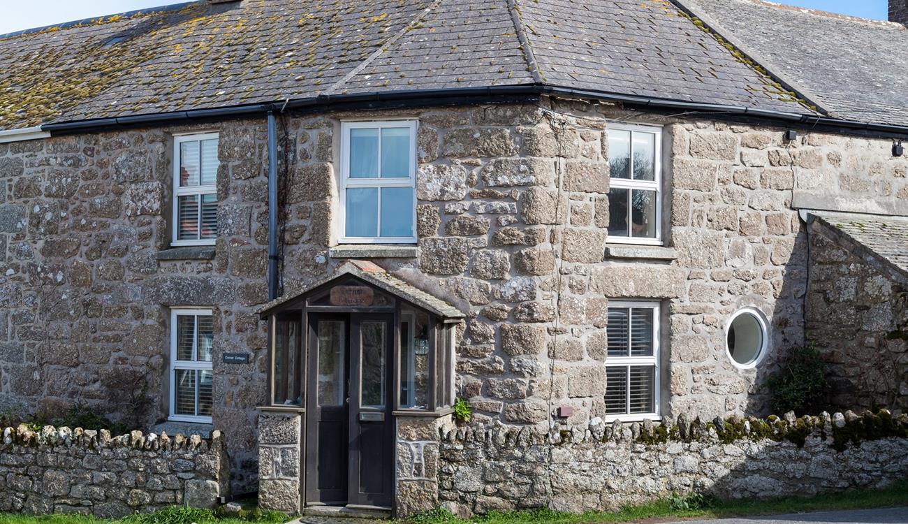 Picture perfect Corner Cottage in the leafy Cornish hamlet of Treen.