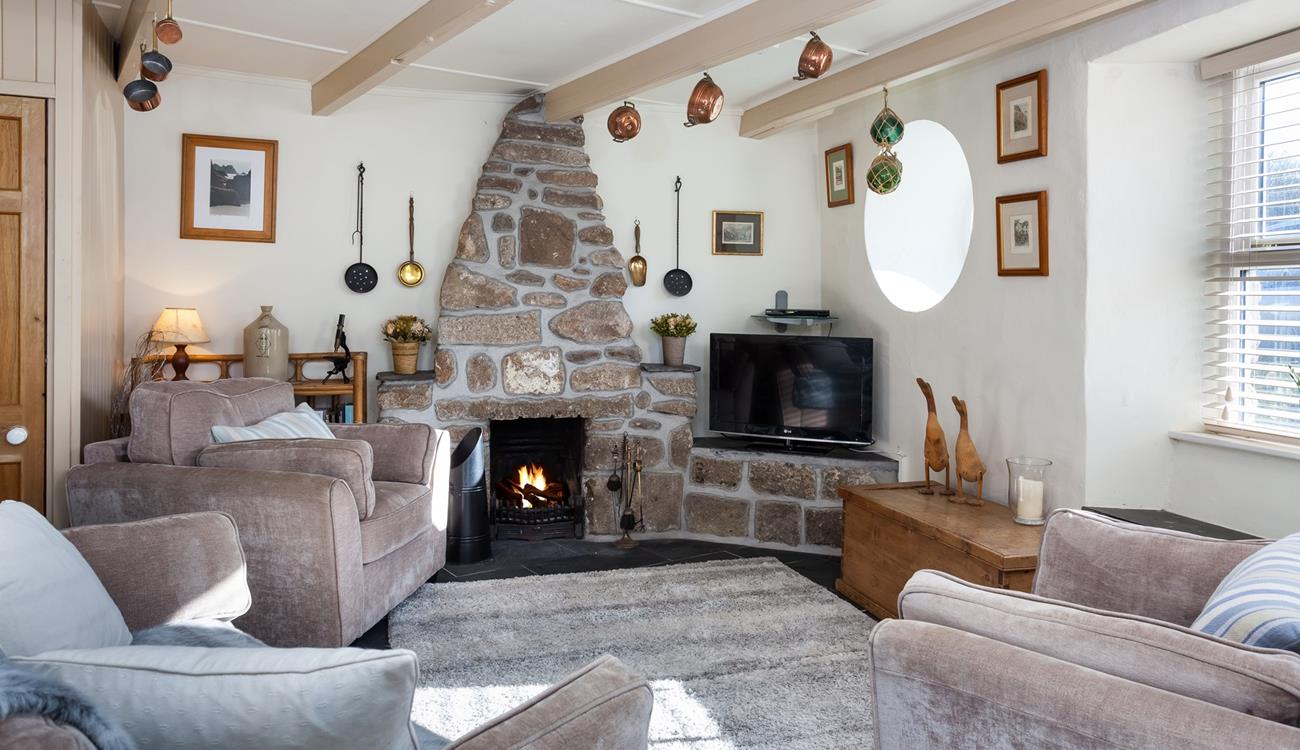 A cosy cottage, perfect for relaxing after beach walks and coastal strolls.