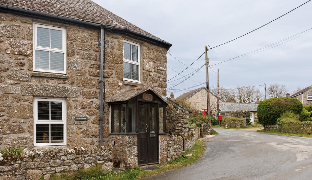 Ideally located for exploring the stunning west Cornwall coast.
