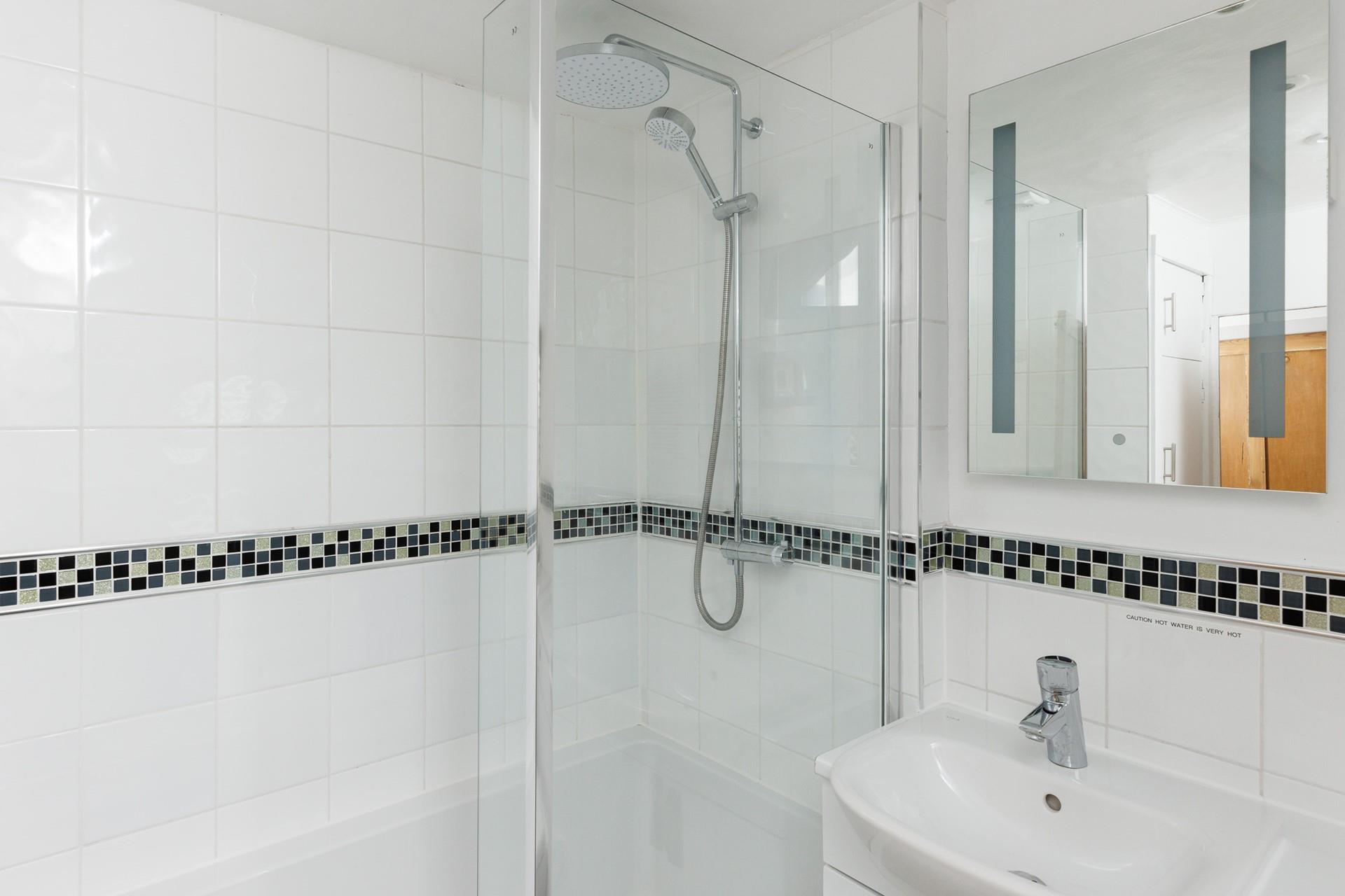 You can start the day with an invigorating rainfall shower!