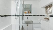 After exploring the coast path, unwind in a hot bath and relax.