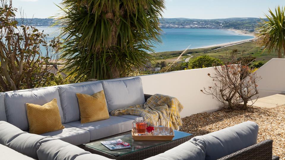 Sit in your garden sipping a nice cold glass of Pimms surrounded by uninterrupted views of Mount's Bay.