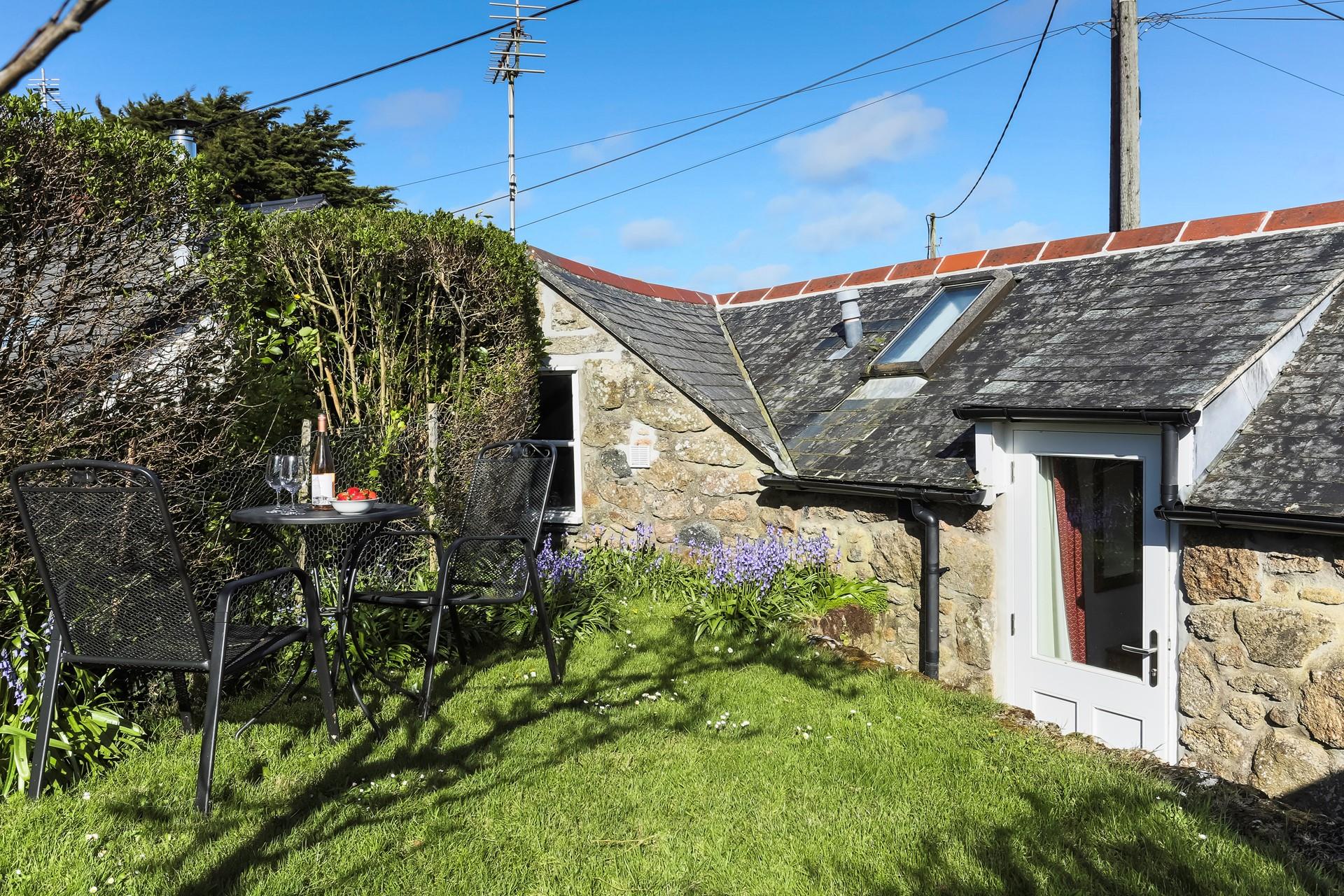 Escape to the countryside at the Little Cottage.