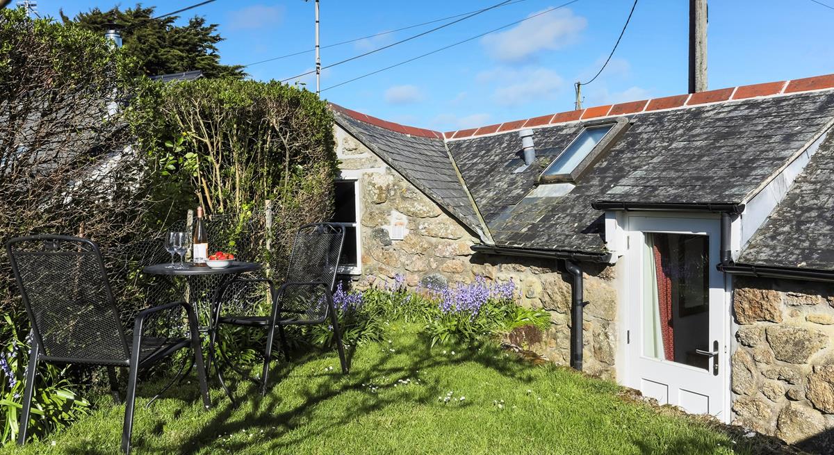 Escape to the countryside at the Little Cottage.
