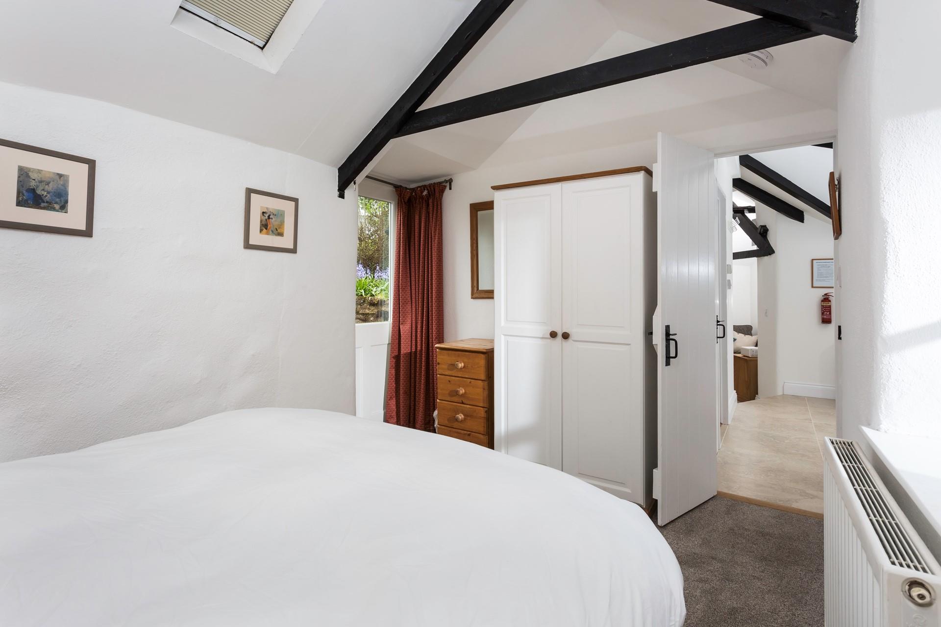 Wake up and enjoy breakfast in bed before heading out, you are on holiday after all!