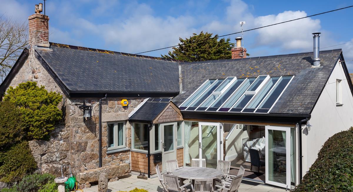 This delightful cottage is located in the quaint hamlet of Treen.