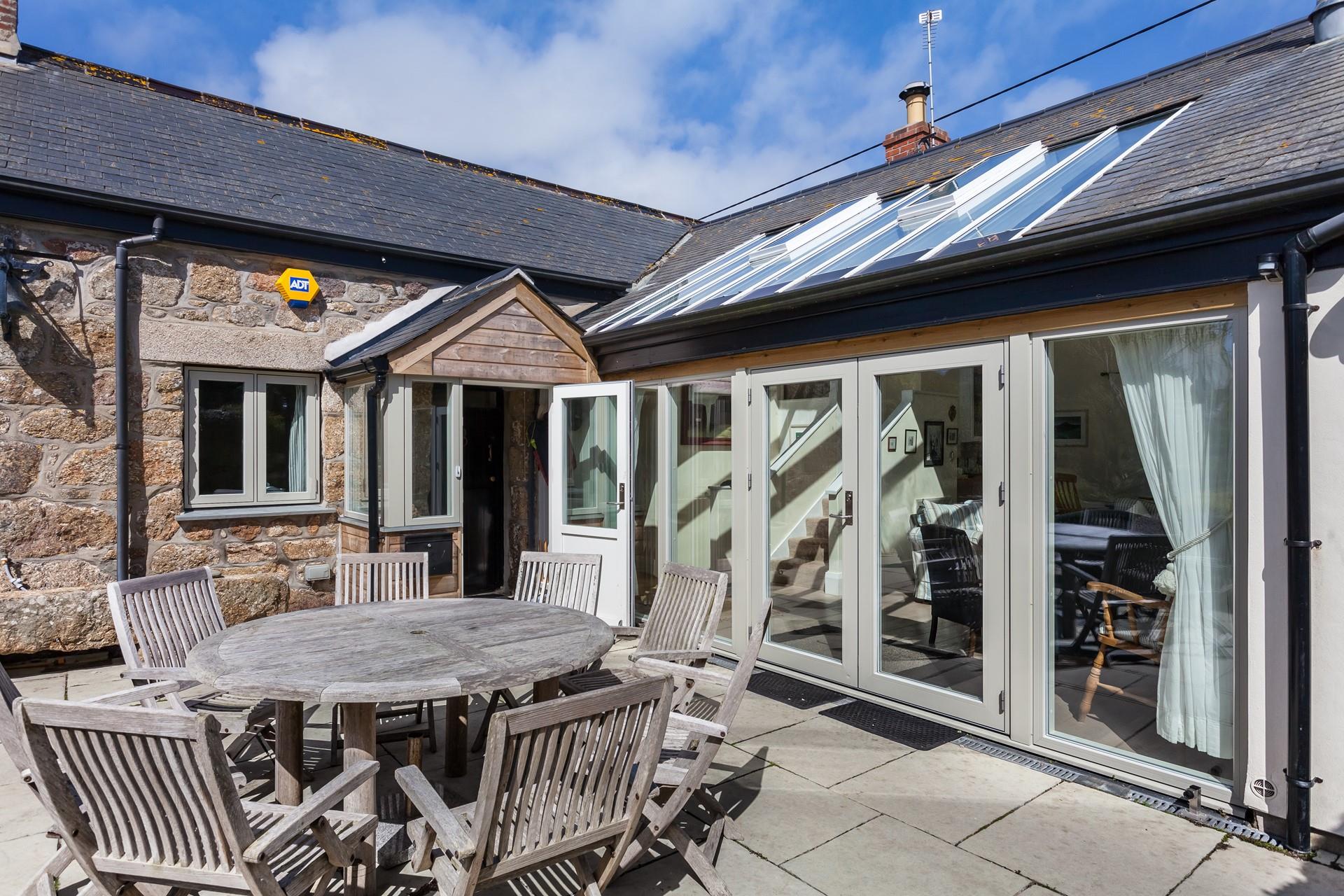 Cook up a full English breakfast and enjoy it out on the patio.