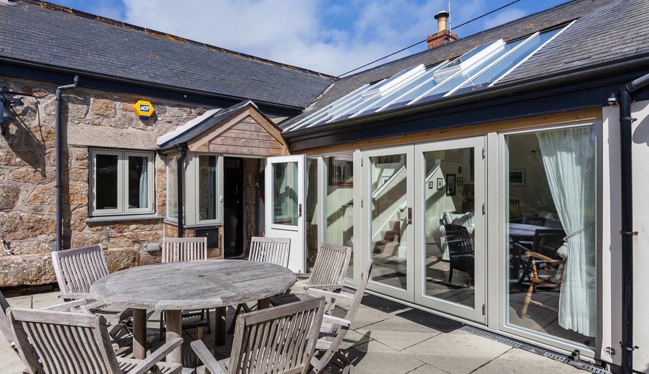 Cook up a full English breakfast and enjoy it out on the patio.