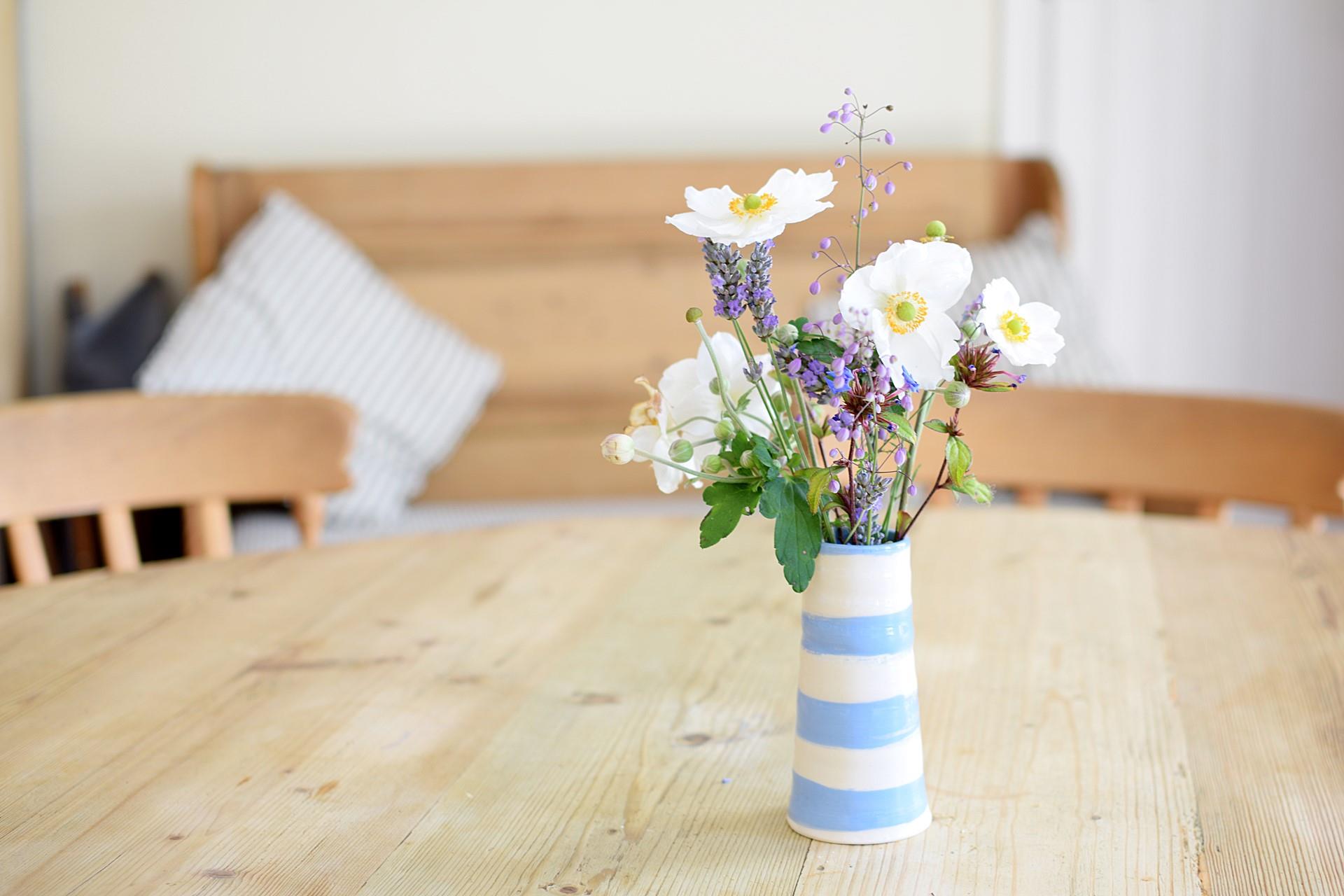 The friendly local pub is great for family meals when you want to dine out.