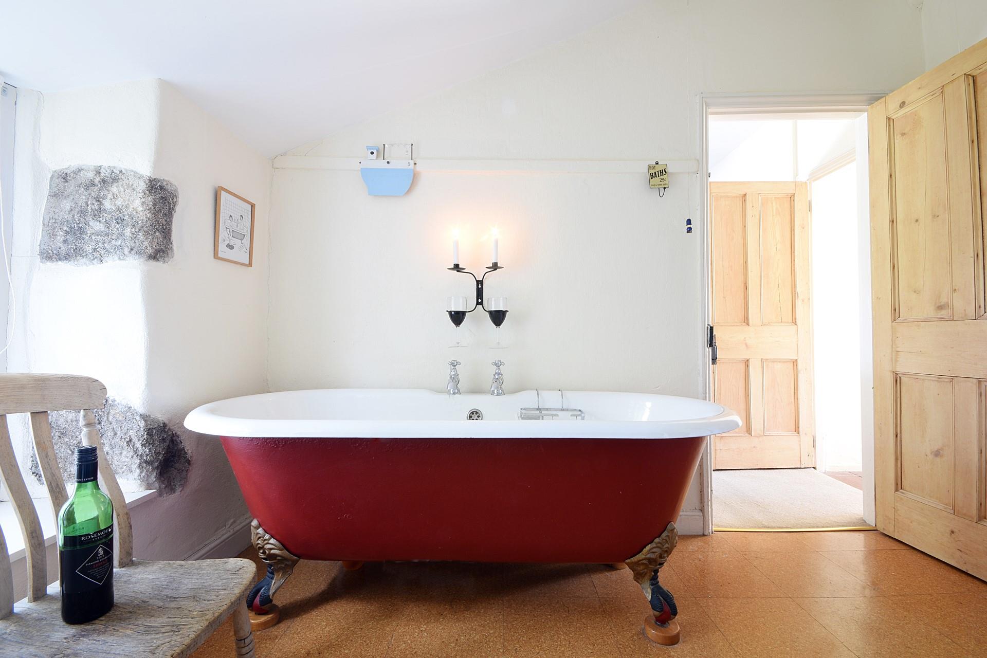 Relax and unwind by enjoying a long soak in the free-standing bath.