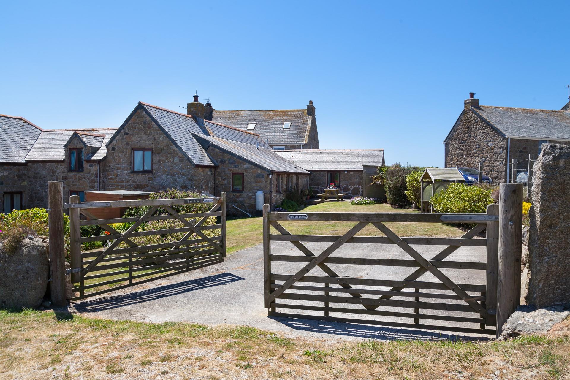 The large parking area means you can explore any part of Cornwall you wish.