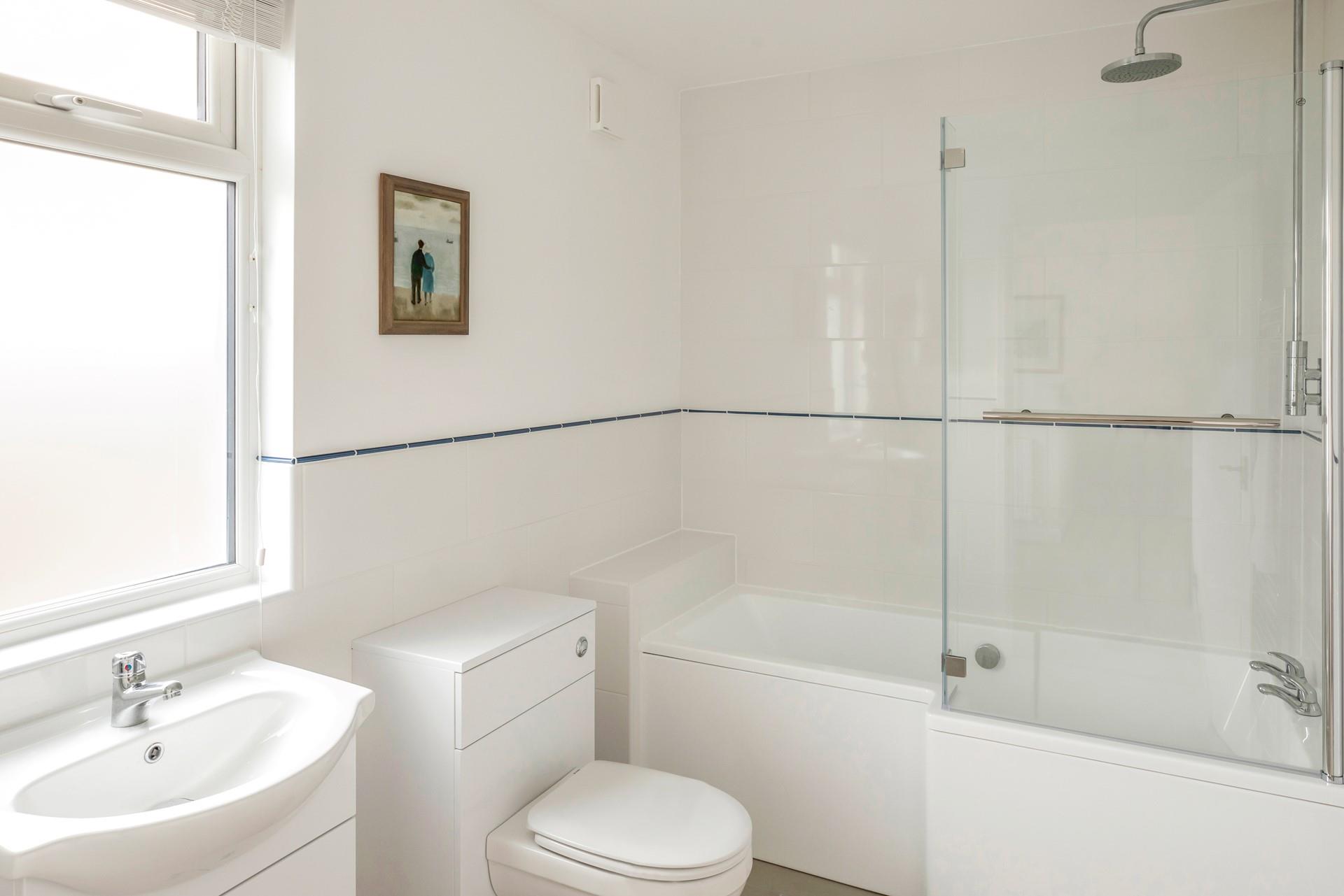 After a long day exploring the coast, soak in a hot bubble bath.