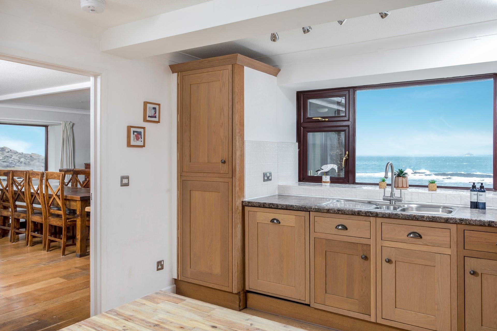 What a view to do the washing up to!