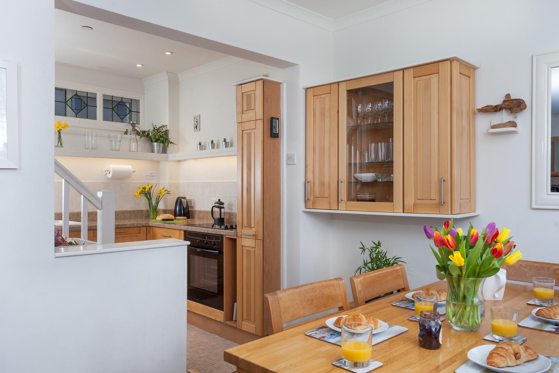 Prepare a packed lunch and find the perfect picnic spot on the South West Coast Path.