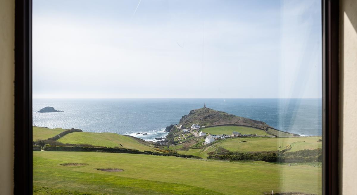 Beautiful Cornish coastal walks surround this property. 