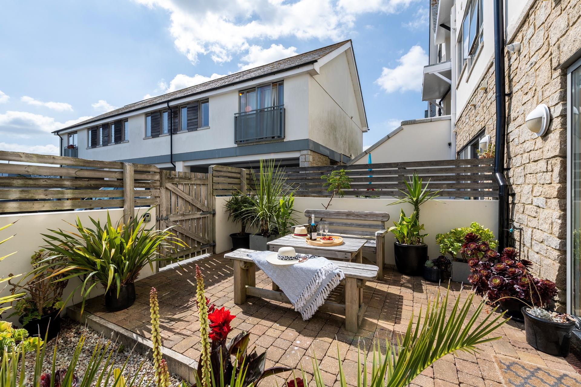 A quaint spot for spending afternoons soaking up the Cornish sunshine.