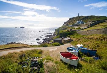 Set in a truly picturesque location, Cove Cottage offers sea stunning views.