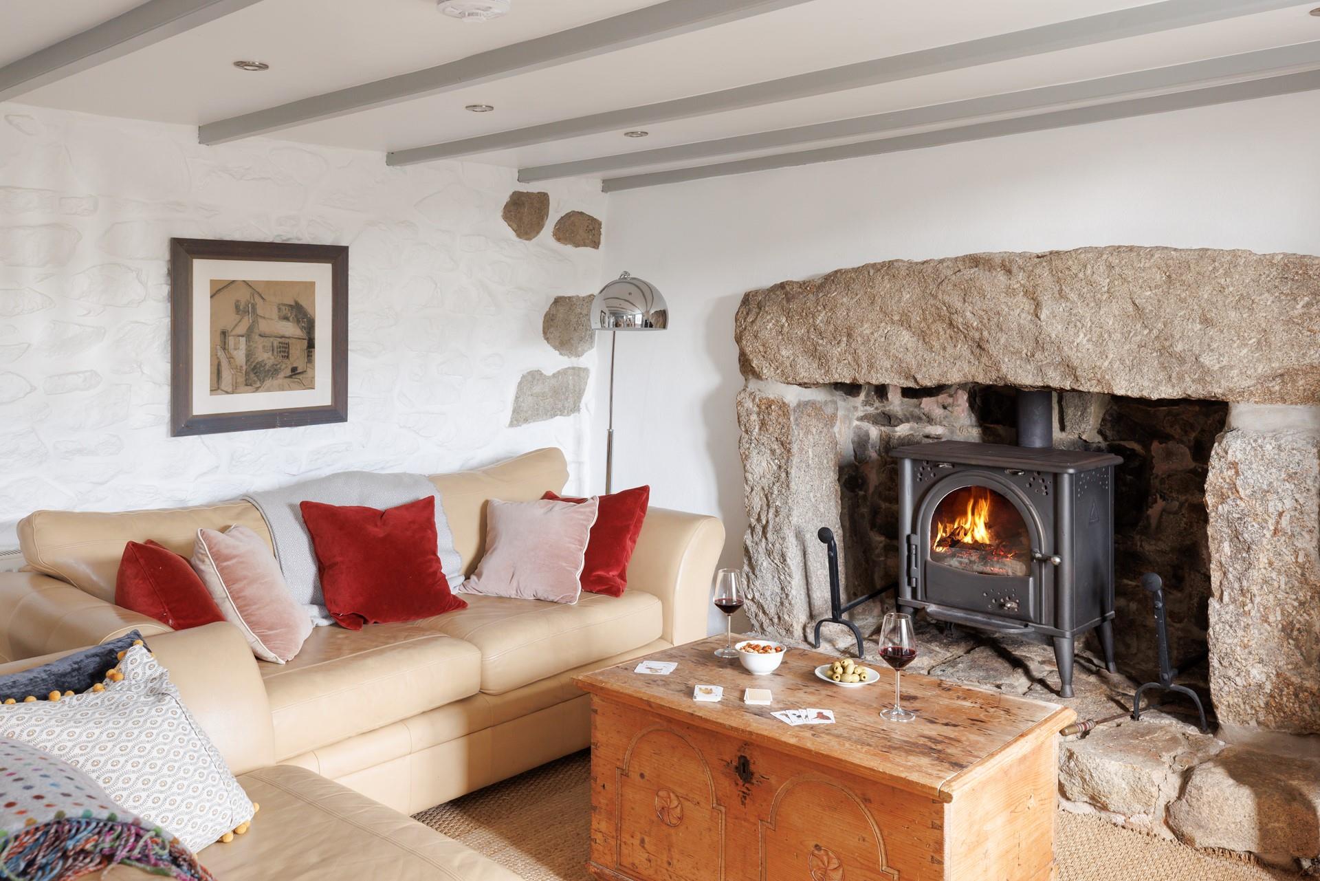 Pour a glass of your favourite red and pair with good conversation in the cosy sitting room.