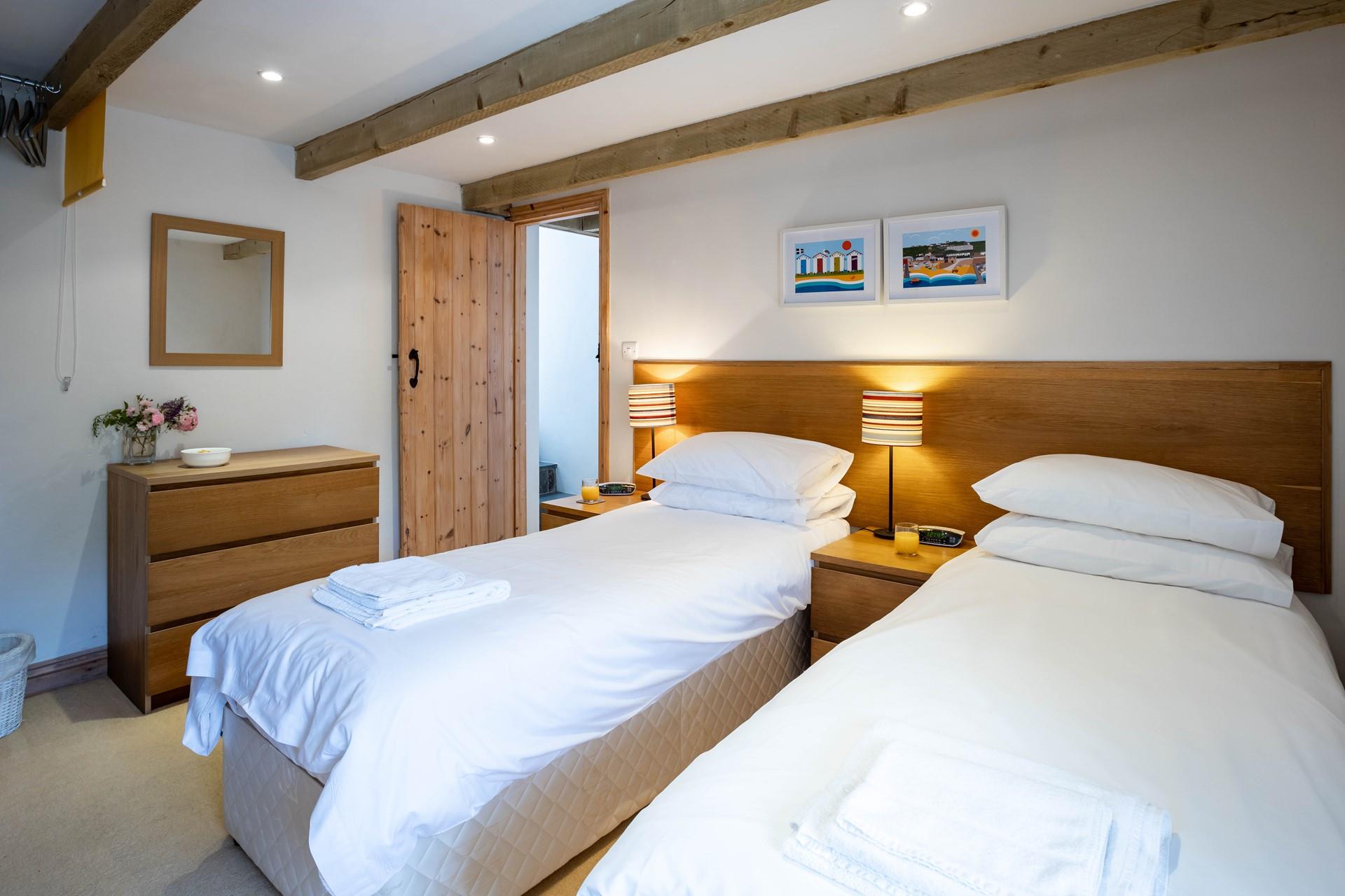 The twin beds in the 2nd bedroom can also be made up as a double.